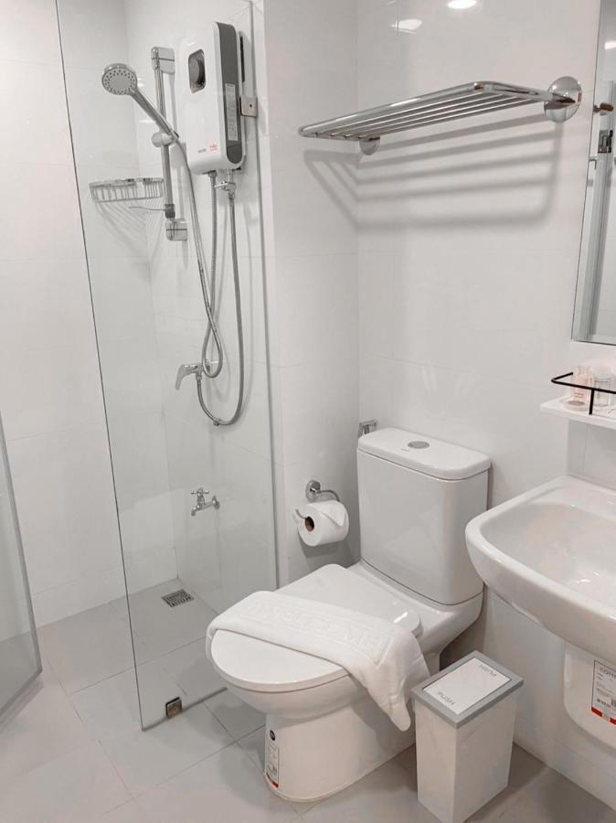 Nakara Hotel, אובון רטצ'תאני מראה חיצוני תמונה